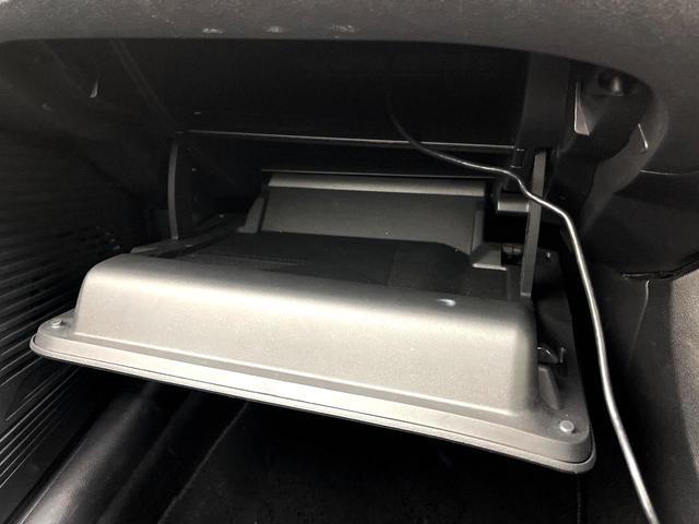 ノート Ｘ　ディスプレイオーディオ　禁煙車　バックカメラ　インテリジェントエマージェンシーブレーキ　ＥＴＣ　スマートキー　電動格納ミラー　オートエアコン　オートライト　ＬＥＤヘッド　ＢＬＵＥＴＯＯＴＨ（33枚目）