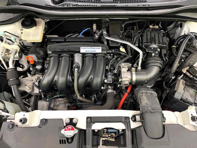 ヴェゼル ハイブリッドＺ　禁煙車　純正ディズプレイオーディオ　バックカメラ　クルーズコントロール　オートエアコン　ＬＥＤヘッドライト　純正１７インチアルミ　シートヒーター　電動格納ミラー　パワーウィンドウ　ＥＴＣ（18枚目）