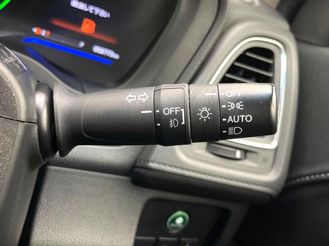 ヴェゼル ハイブリッドＺ　禁煙車　純正ディズプレイオーディオ　バックカメラ　クルーズコントロール　オートエアコン　ＬＥＤヘッドライト　純正１７インチアルミ　シートヒーター　電動格納ミラー　パワーウィンドウ　ＥＴＣ（27枚目）