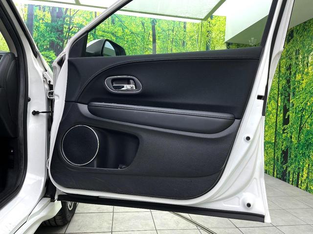 ヴェゼル ハイブリッドＺ　禁煙車　純正ディズプレイオーディオ　バックカメラ　クルーズコントロール　オートエアコン　ＬＥＤヘッドライト　純正１７インチアルミ　シートヒーター　電動格納ミラー　パワーウィンドウ　ＥＴＣ（49枚目）