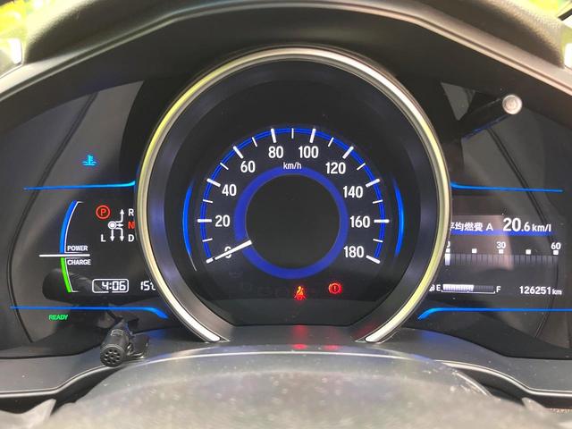 フィットハイブリッド Ｌパッケージ　禁煙車　純正８型ナビ　バックカメラ　ドライブレコーダー　ＥＴＣ　ハーフレザーシート　スマートキー　ＬＥＤヘッドライト　純正１５インチアルミホイール　ステアリングスイッチ　オートエアコン（23枚目）