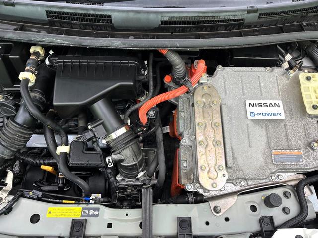 ノート ｅ－パワー　Ｘ　フルセグナビ　エマージェンシーブレーキ　禁煙車　バックカメラ　ＥＴＣ　スマートキー　ＢＬＵＥＴＯＯＴＨ　オートエアコン　ＬＥＤヘッド　オートライト　電動格納ミラー　純正１４インチホイール（18枚目）