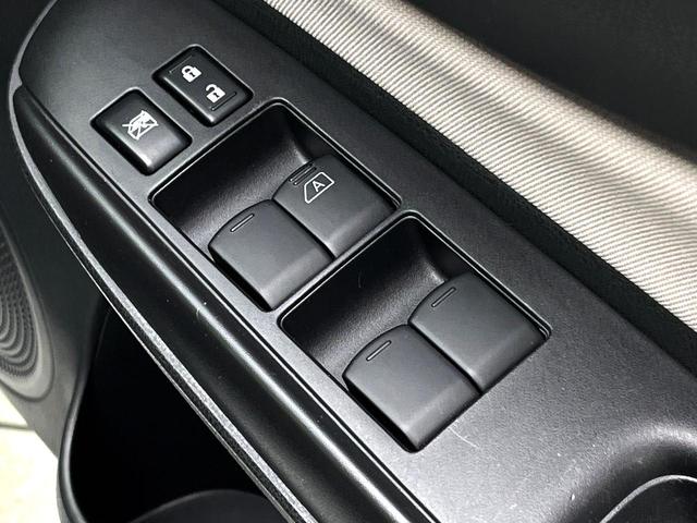 ノート ｅ－パワー　Ｘ　フルセグナビ　エマージェンシーブレーキ　禁煙車　バックカメラ　ＥＴＣ　スマートキー　ＢＬＵＥＴＯＯＴＨ　オートエアコン　ＬＥＤヘッド　オートライト　電動格納ミラー　純正１４インチホイール（22枚目）