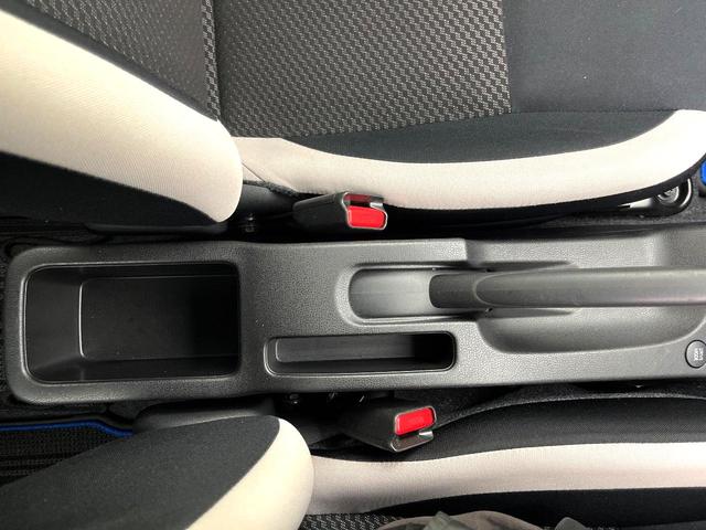 ノート ｅ－パワー　Ｘ　フルセグナビ　エマージェンシーブレーキ　禁煙車　バックカメラ　ＥＴＣ　スマートキー　ＢＬＵＥＴＯＯＴＨ　オートエアコン　ＬＥＤヘッド　オートライト　電動格納ミラー　純正１４インチホイール（30枚目）