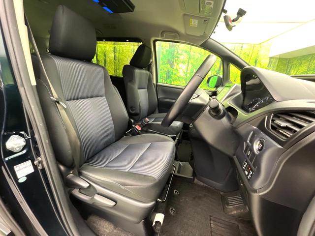 ヴォクシー ＺＳ　煌　禁煙車　フリップダウンモニター　純正９インチナビ　バックカメラ　両側パワースライドドア　ＬＥＤヘッドライト　純正１６インチアルミホイール　スマートキー　ＥＴＣ　Ｂｌｕｅｔｏｏｔｈ再生　フルセグＴＶ（7枚目）
