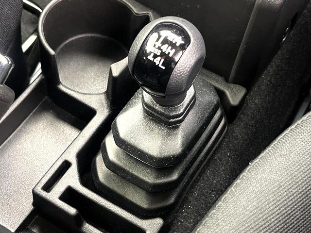 ジムニー ＸＣ　純正８インチナビ　バックカメラ　セーフティサポート　クルーズコントロール　シートヒーター　ＬＥＤヘッドライト　純正１６インチアルミホイール　ターボ　Ｂｌｕｅｔｏｏｔｈ再生　フルセグＴＶ　スマートキー（7枚目）