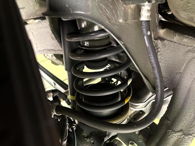 ジムニー ＸＣ　純正８インチナビ　バックカメラ　セーフティサポート　クルーズコントロール　シートヒーター　ＬＥＤヘッドライト　純正１６インチアルミホイール　ターボ　Ｂｌｕｅｔｏｏｔｈ再生　フルセグＴＶ　スマートキー（23枚目）