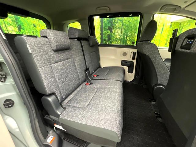 シエンタ ハイブリッドＺ　禁煙車　純正１０．５インチディスプレイオーディオ　両側パワースライドドア　バックカメラ　レーダークルーズコントロール　ＬＥＤヘッドライト　純正１５インチアルミ　スマートキー　ＥＴＣ（9枚目）