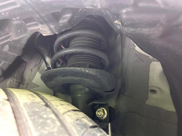 シエンタ ハイブリッドＺ　禁煙車　純正１０．５インチディスプレイオーディオ　両側パワースライドドア　バックカメラ　レーダークルーズコントロール　ＬＥＤヘッドライト　純正１５インチアルミ　スマートキー　ＥＴＣ（24枚目）