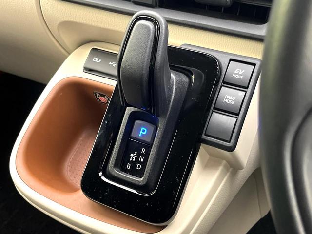 シエンタ ハイブリッドＺ　禁煙車　純正１０．５インチディスプレイオーディオ　両側パワースライドドア　バックカメラ　レーダークルーズコントロール　ＬＥＤヘッドライト　純正１５インチアルミ　スマートキー　ＥＴＣ（30枚目）