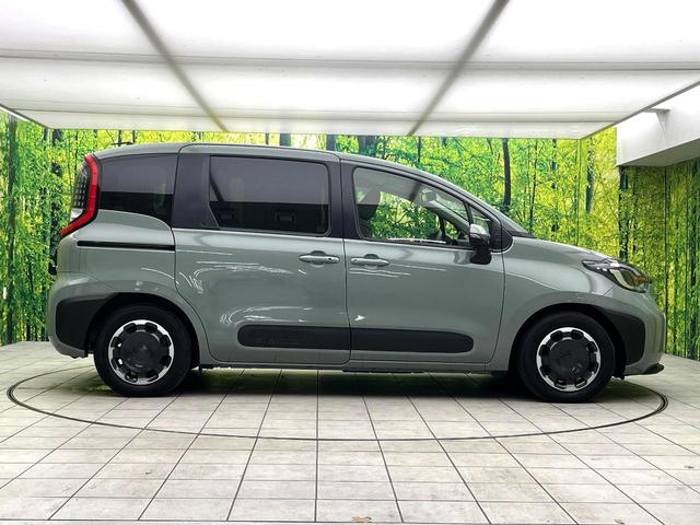 シエンタ ハイブリッドＺ　禁煙車　純正１０．５インチディスプレイオーディオ　両側パワースライドドア　バックカメラ　レーダークルーズコントロール　ＬＥＤヘッドライト　純正１５インチアルミ　スマートキー　ＥＴＣ（46枚目）