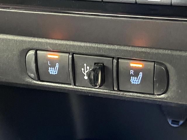 ヤリス Ｇ　禁煙車　純正８型ディスプレイオーディオ　バックカメラ　セーフティセンス　シートヒーター　ＥＴＣ　スマートキー　オートエアコン　オートライト　ＢＬＵＥＴＯＯＴＨ　電動格納ミラー　純正１４インチホイール（6枚目）