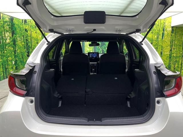 ヤリス Ｇ　禁煙車　純正８型ディスプレイオーディオ　バックカメラ　セーフティセンス　シートヒーター　ＥＴＣ　スマートキー　オートエアコン　オートライト　ＢＬＵＥＴＯＯＴＨ　電動格納ミラー　純正１４インチホイール（10枚目）