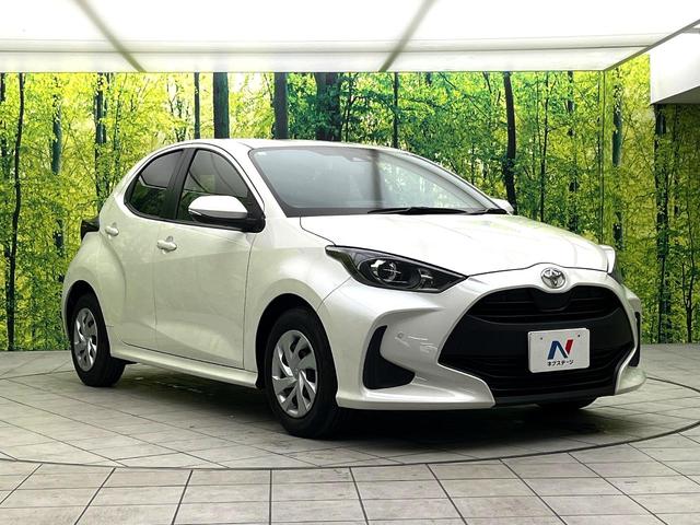 ヤリス Ｇ　禁煙車　純正８型ディスプレイオーディオ　バックカメラ　セーフティセンス　シートヒーター　ＥＴＣ　スマートキー　オートエアコン　オートライト　ＢＬＵＥＴＯＯＴＨ　電動格納ミラー　純正１４インチホイール（16枚目）