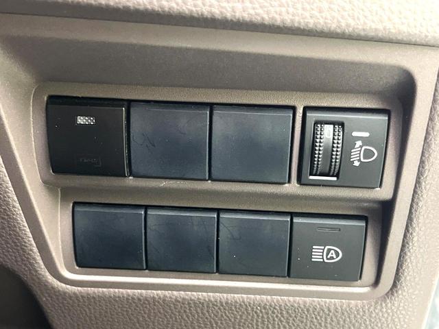 ヤリス Ｇ　禁煙車　純正８型ディスプレイオーディオ　バックカメラ　セーフティセンス　シートヒーター　ＥＴＣ　スマートキー　オートエアコン　オートライト　ＢＬＵＥＴＯＯＴＨ　電動格納ミラー　純正１４インチホイール（23枚目）