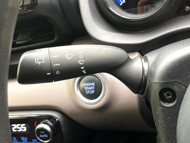 ヤリス Ｇ　禁煙車　純正８型ディスプレイオーディオ　バックカメラ　セーフティセンス　シートヒーター　ＥＴＣ　スマートキー　オートエアコン　オートライト　ＢＬＵＥＴＯＯＴＨ　電動格納ミラー　純正１４インチホイール（28枚目）