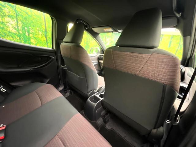 ヤリス Ｇ　禁煙車　純正８型ディスプレイオーディオ　バックカメラ　セーフティセンス　シートヒーター　ＥＴＣ　スマートキー　オートエアコン　オートライト　ＢＬＵＥＴＯＯＴＨ　電動格納ミラー　純正１４インチホイール（37枚目）