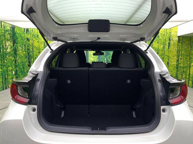 ヤリス Ｇ　禁煙車　純正８型ディスプレイオーディオ　バックカメラ　セーフティセンス　シートヒーター　ＥＴＣ　スマートキー　オートエアコン　オートライト　ＢＬＵＥＴＯＯＴＨ　電動格納ミラー　純正１４インチホイール（38枚目）