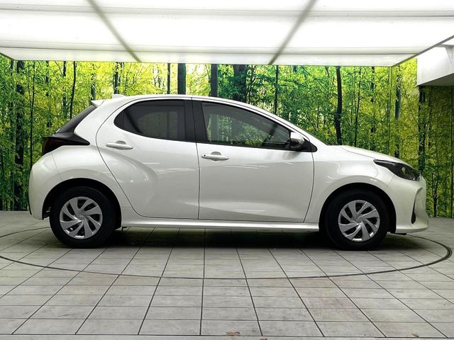 ヤリス Ｇ　禁煙車　純正８型ディスプレイオーディオ　バックカメラ　セーフティセンス　シートヒーター　ＥＴＣ　スマートキー　オートエアコン　オートライト　ＢＬＵＥＴＯＯＴＨ　電動格納ミラー　純正１４インチホイール（51枚目）