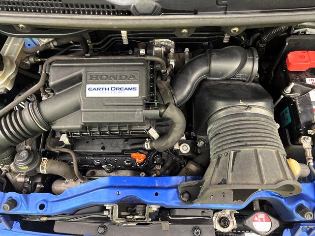 Ｎ－ＢＯＸ ２トーンカラースタイル　Ｇ・ターボＬパッケージ　純正ナビ　バックカメラ　パワースライドドア　ＥＴＣ　スマートキー　Ｂｌｕｅｔｏｏｔｈ再生　ＣＤ　ＤＶＤ再生　クルーズコントロール　シートバックテーブル　純正革巻きステアリング（18枚目）