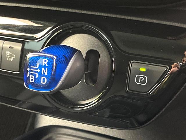 プリウス Ｓツーリングセレクション　禁煙車　セーフティセンス　モデリスタフルエアロ　純正９型ナビ　バックカメラ　シートヒーター　レーダークルーズコントロール　ＬＥＤヘッド　純正１７インチアルミ　黒革シート　ドライブレコーダー　ＥＴＣ（32枚目）