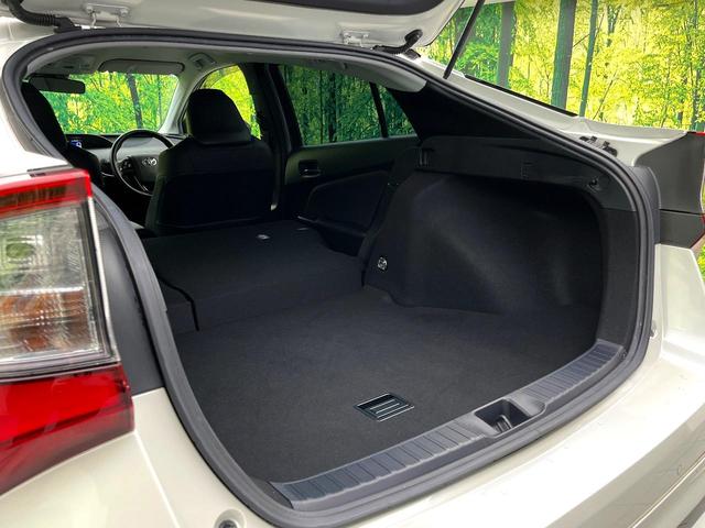 プリウス Ｓツーリングセレクション　禁煙車　セーフティセンス　モデリスタフルエアロ　純正９型ナビ　バックカメラ　シートヒーター　レーダークルーズコントロール　ＬＥＤヘッド　純正１７インチアルミ　黒革シート　ドライブレコーダー　ＥＴＣ（43枚目）