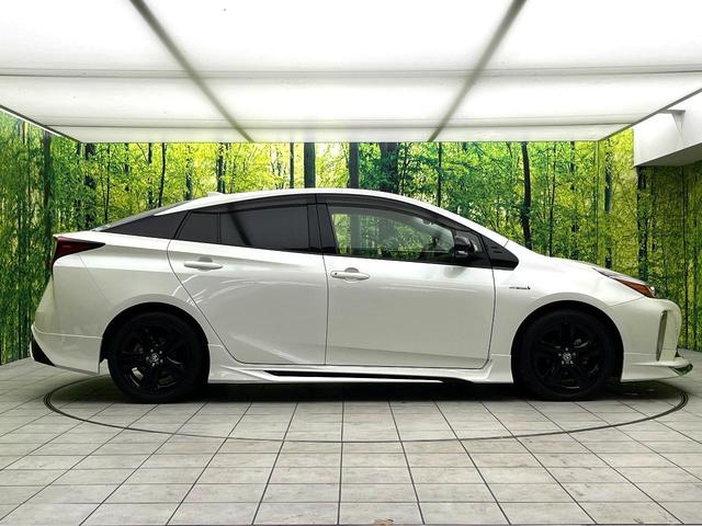 プリウス Ｓツーリングセレクション　禁煙車　セーフティセンス　モデリスタフルエアロ　純正９型ナビ　バックカメラ　シートヒーター　レーダークルーズコントロール　ＬＥＤヘッド　純正１７インチアルミ　黒革シート　ドライブレコーダー　ＥＴＣ（52枚目）