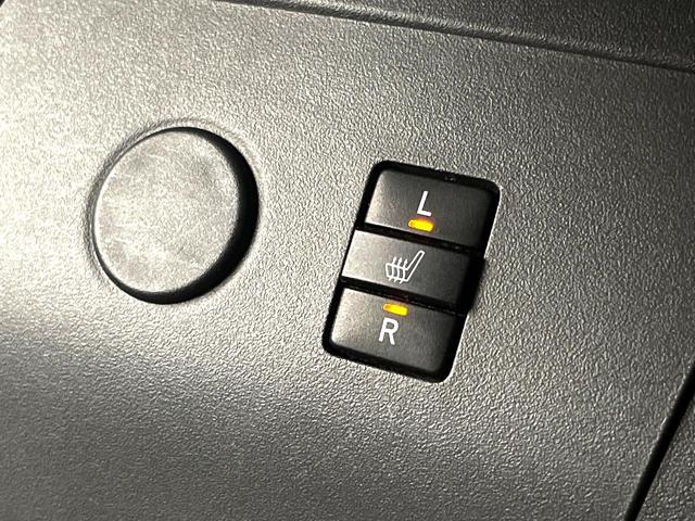 プリウス Ｇ　ＬＥＤエディション　ＢＩＧＸ８型ナビ　クルーズコントロール　禁煙車　シートヒーター　レザーシート　スマートキー　ＬＥＤヘッド　ビルトインＥＴＣ　オートライト　オートエアコン　電動格納ミラー　フルセグ（5枚目）