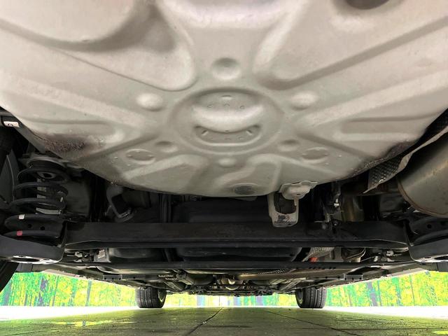 プリウス Ｇ　ＬＥＤエディション　ＢＩＧＸ８型ナビ　クルーズコントロール　禁煙車　シートヒーター　レザーシート　スマートキー　ＬＥＤヘッド　ビルトインＥＴＣ　オートライト　オートエアコン　電動格納ミラー　フルセグ（19枚目）