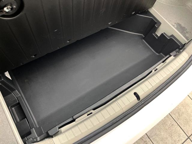 プリウス Ｇ　ＬＥＤエディション　ＢＩＧＸ８型ナビ　クルーズコントロール　禁煙車　シートヒーター　レザーシート　スマートキー　ＬＥＤヘッド　ビルトインＥＴＣ　オートライト　オートエアコン　電動格納ミラー　フルセグ（43枚目）