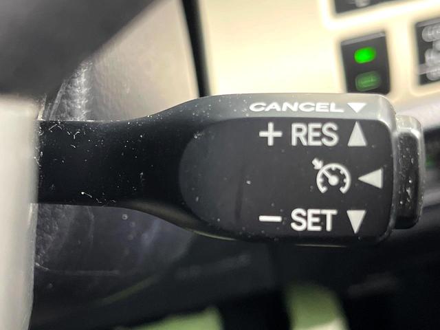 ノア Si ダブルバイビーII 禁煙車 純正10型ナビ バックカメラ フリップダウンモニター 両側パワースライドドア セーフティセンス クルコン LEDヘッドライト オートエアコン スマートキー 純正16インチアルミ ETC(7枚目)