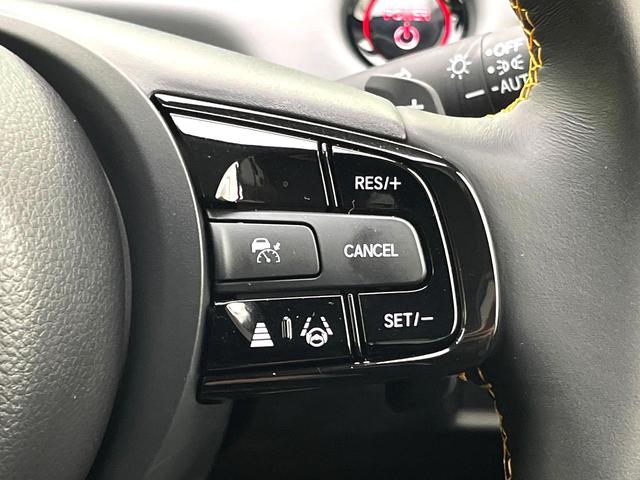 �y�A�_�v�e�B�u�N���[�Y�R���g���[���z�������H�ł̒��������s���y�ɁI�I�����ő��x��ۂN���[�Y�R���g���[�����A�Փˌy���V�X�e���ƘA�g���A�O���̎ԗ������m���ĎԊԂ�ۂ悤�ɑ��x���߂��Ă���܂��I�I