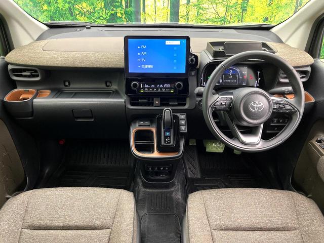 シエンタ ハイブリッドＺ　禁煙車　純正１０．５インチディズプレイオーディオ　アラウンドビューモニター　レーダークルーズコントロール　両側パワースライドドア　デジタルインナーミラー　ＬＥＤヘッドライト　ＥＴＣ（2枚目）