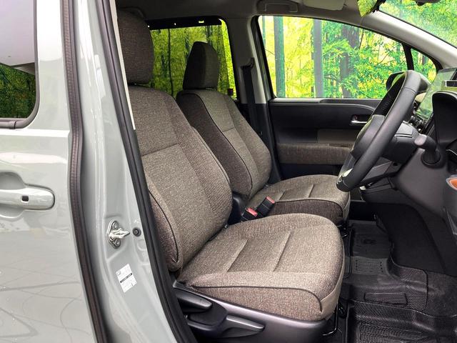 シエンタ ハイブリッドＺ　禁煙車　純正１０．５インチディズプレイオーディオ　アラウンドビューモニター　レーダークルーズコントロール　両側パワースライドドア　デジタルインナーミラー　ＬＥＤヘッドライト　ＥＴＣ（9枚目）