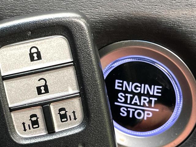 �y�g���������X�}�[�g�L�[�z�J�o����|�P�b�g�ɓ��ꂽ�܂܂ł��h�A�̎{���E�������\�ȃX�}�[�g�L�[�𑕔��B�G���W���̃I���E�I�t�����J�M�����o���K�v����������Ƃ��Ă��֗��ł���