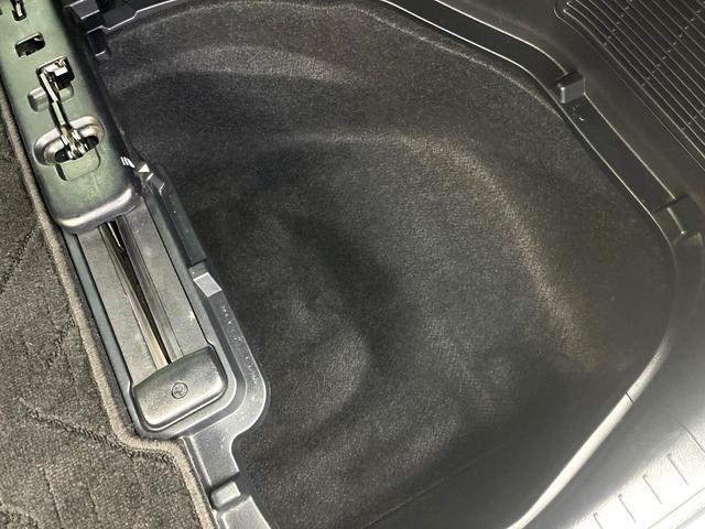 ヴェルファイア ２．５Ｚ　Ａエディション　ゴールデンアイズ　サンルーフ　ＢＩＧＸ１１型ナビ　フリップダウンモニター　バックカメラ　両側電動スライドドア　ＬＥＤヘッド　純正１８インチアルミ　クルーズコントロール　ＥＴＣ　ステアリングスイッチ　スマートキー（49枚目）