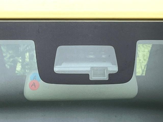 ジムニー ＸＣ　禁煙車　４ＷＤ　スズキセーフティサポート　クルーズコントロール　シートヒーター　オートエアコン　ＬＥＤヘッドライト　純正１６インチアルミ　純正革巻きステアリング　オートライト　フロアマット（4枚目）