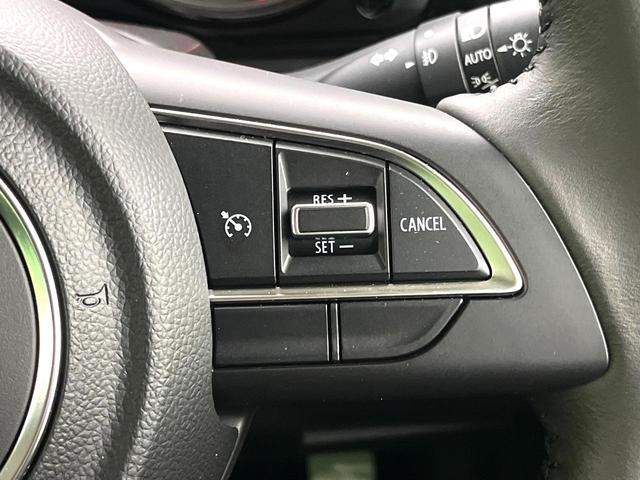 ジムニー ＸＣ　禁煙車　４ＷＤ　スズキセーフティサポート　クルーズコントロール　シートヒーター　オートエアコン　ＬＥＤヘッドライト　純正１６インチアルミ　純正革巻きステアリング　オートライト　フロアマット（5枚目）