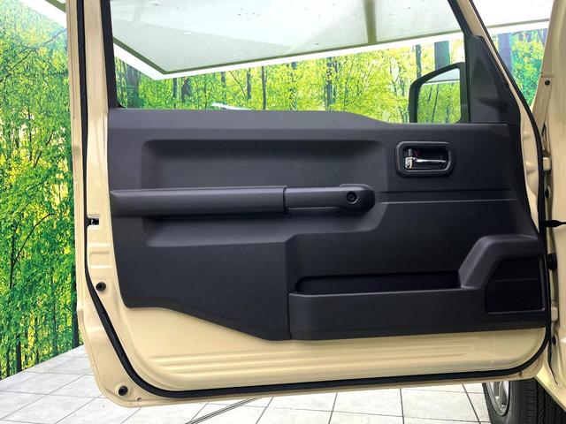 ジムニー ＸＣ　禁煙車　４ＷＤ　スズキセーフティサポート　クルーズコントロール　シートヒーター　オートエアコン　ＬＥＤヘッドライト　純正１６インチアルミ　純正革巻きステアリング　オートライト　フロアマット（41枚目）