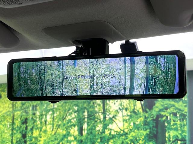 �y�C���e���W�F���g���[���~���[�z��Ȃ̑傫�ȉו��⓯��҂Ō�����m�F���Â炢���ł����S�I�J�������B�e�����ԗ�����̉f�������[���~���[���ɕ\���B�N���A�Ȏ��E�ŏ󋵂̊m�F���\�ł��I