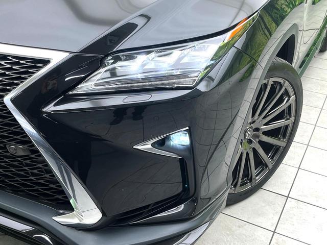 ＲＸ ＲＸ３００　Ｆスポーツ　禁煙車　メーカーナビ　全周囲カメラ　セーフティシステムプラス　シートベンチレーション　電動リアゲート　赤革レザーシート　２２インチアルミホイール　　スマートキー　ＬＥＤヘッド　ビルトインＥＴＣ（12枚目）