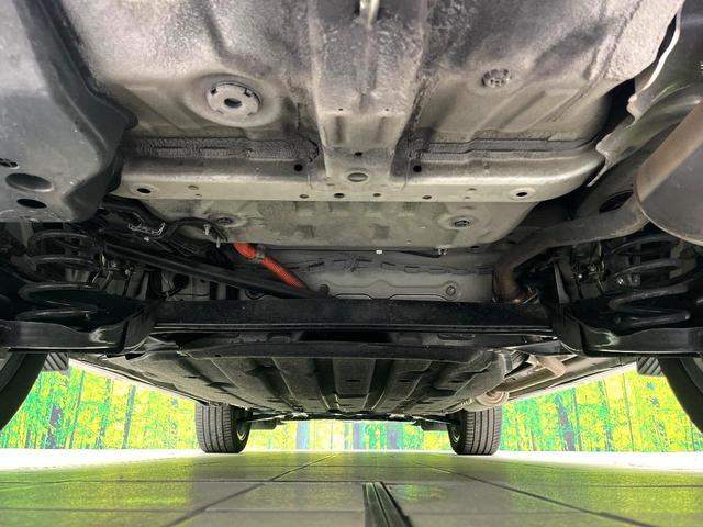 ヴェゼル ｅ：ＨＥＶ　Ｚ　禁煙車　純正９型ナビ　バックカメラ　アダプティブクルーズコントロール　ＥＴＣ２．０　シートヒーター　パドルシフト　オートブレーキホールド　コーナーセンサー　ワイヤレス充電　スマートキー（19枚目）