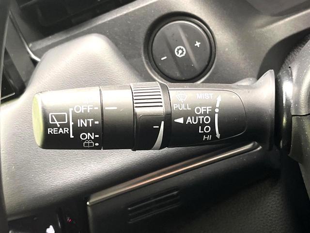 ヴェゼル ｅ：ＨＥＶ　Ｚ　禁煙車　純正９型ナビ　バックカメラ　アダプティブクルーズコントロール　ＥＴＣ２．０　シートヒーター　パドルシフト　オートブレーキホールド　コーナーセンサー　ワイヤレス充電　スマートキー（22枚目）