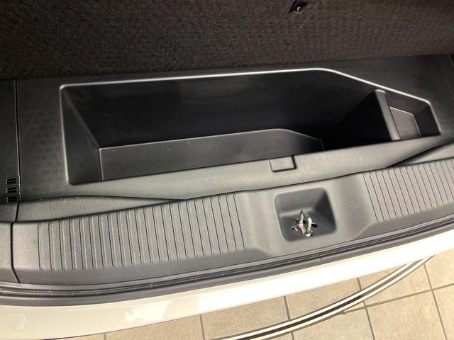 ヴェゼル ｅ：ＨＥＶ　Ｚ　禁煙車　純正９型ナビ　バックカメラ　アダプティブクルーズコントロール　ＥＴＣ２．０　シートヒーター　パドルシフト　オートブレーキホールド　コーナーセンサー　ワイヤレス充電　スマートキー（43枚目）