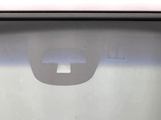 �y�z���_�Z���V���O�z���s���ɑO���̎ԗ�����F�����A�Փ˂������Ȏ��͌x��ƃu���[�L�ŏՓˉ���Ɣ�Q�y�����A�V�X�g�B�����S�Ƀh���C�u�����y���݂��������܂��B