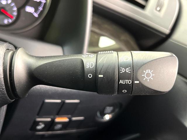 ヴェルファイア ２．５Ｚ　Ｇエディション　サンルーフ　モデリスタエアロ　両側電動ドア　純正ＳＤナビ　後席モニター　バックカメラ　衝突被害軽減システム　禁煙車　電動リアゲート　レザーシート　ドラレコ　コーナーセンサー　スマートキー（43枚目）