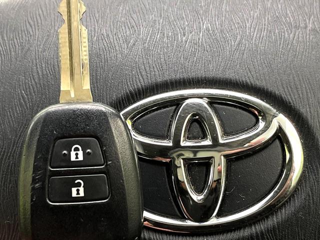 アクア Ｇ　禁煙車　純正ナビ　バックカメラ　ＥＴＣ　オートエアコン　電動格納ミラー　キーレス　ドアバイザー　フロアマット　パワーウィンドウ（29枚目）