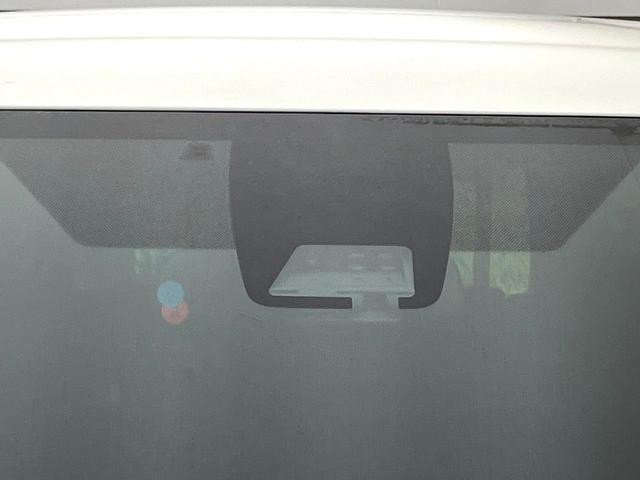 ノア Ｘ　禁煙車　セーフティセンス　ＳＤナビ　バックカメラ　パワースライドドア　ＥＴＣ　ドライブレコーダー　アイドリングストップ　ＬＥＤヘッド　オートライト　スマートキー（3枚目）