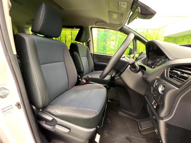 ノア Ｘ　禁煙車　セーフティセンス　ＳＤナビ　バックカメラ　パワースライドドア　ＥＴＣ　ドライブレコーダー　アイドリングストップ　ＬＥＤヘッド　オートライト　スマートキー（7枚目）