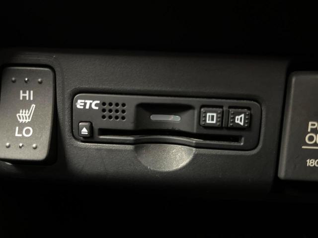 N-BOXカスタム G ターボSSブラックスタイルパッケージ 禁煙車 シティブレーキアクティブシステム 純正ナビ バックカメラ 両側電動スライドドア パドルシフト ETC HIDライト 純正15インチアルミ オートライト スマートキー(7枚目)